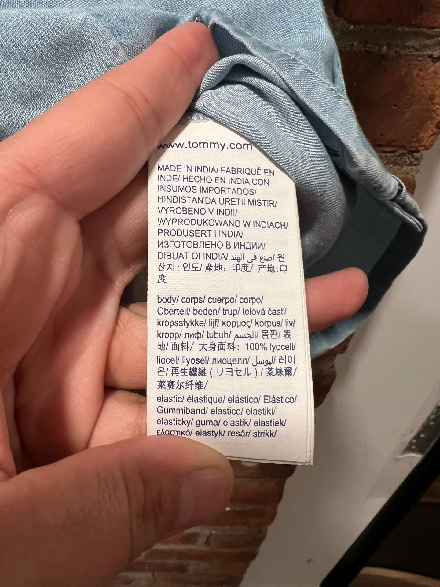 Tommy Hilfiger Tommy Hilfigure Cropped Chambrey Top - Image 5