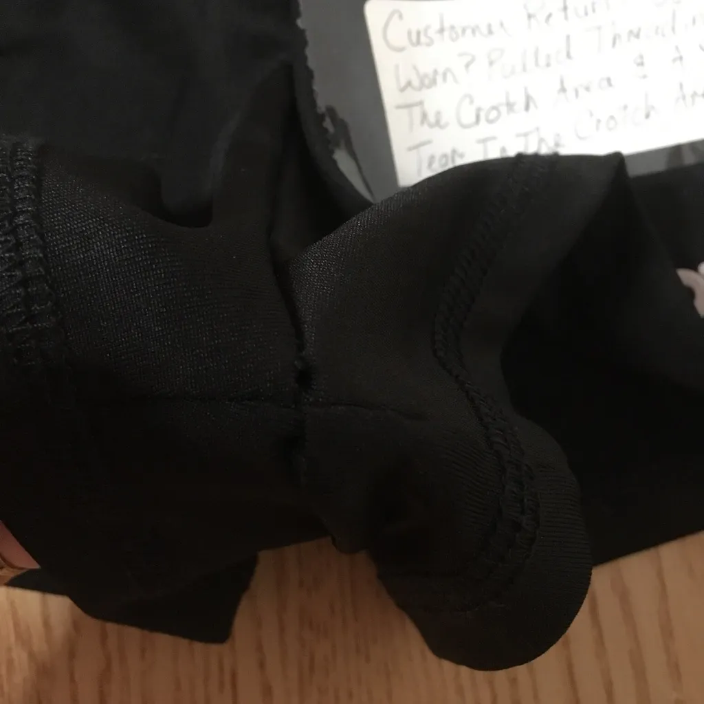 B86 Hooters Girl Rare Black Uniform Shorts with a Flaw from Florida Size Xs - Image 3