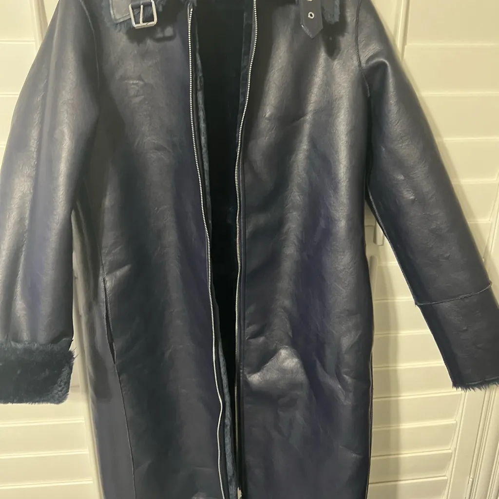 Chic Navy Faux Leather Jacket - Image 2