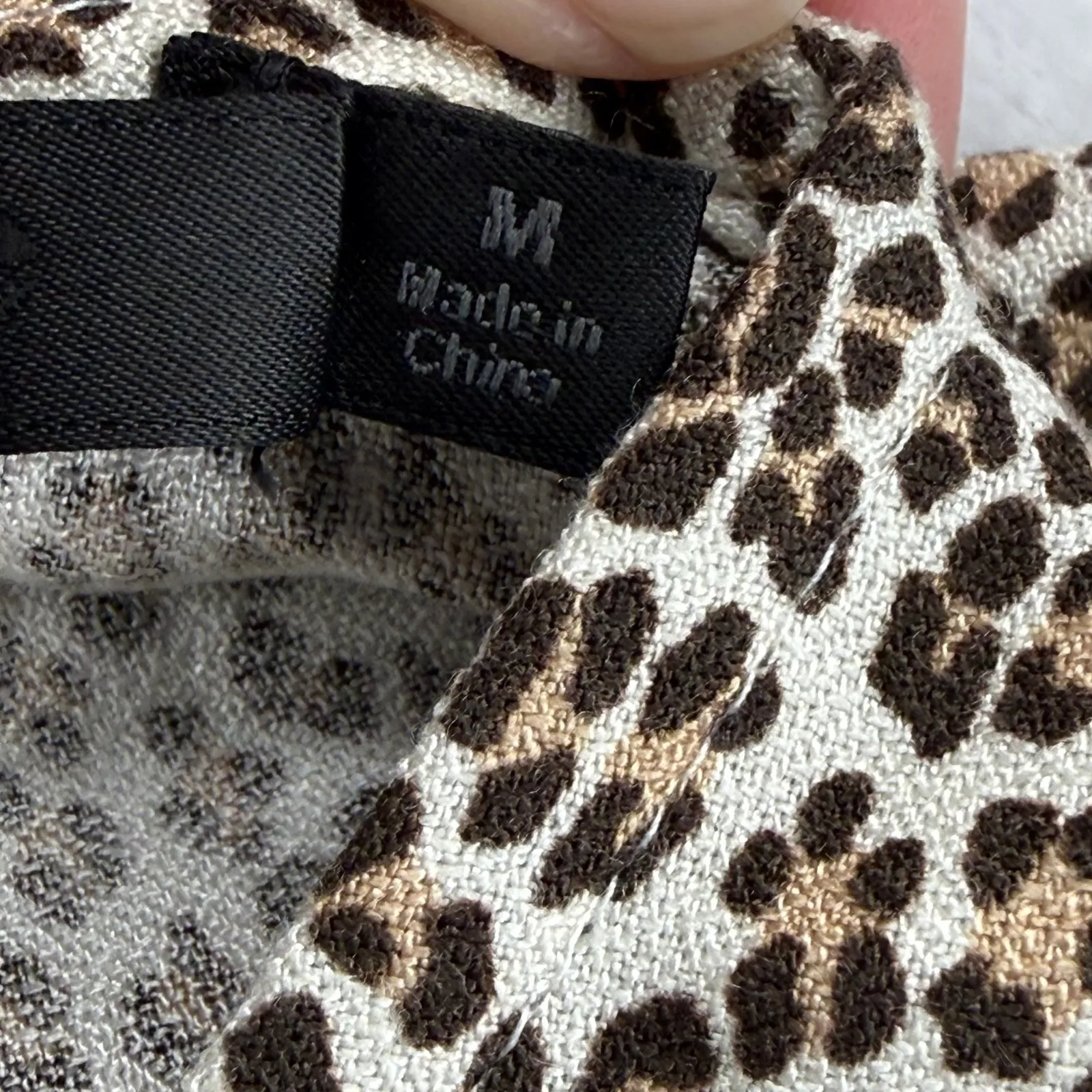 Jenni Kayne Leopard Print Viscose Shift Dress Womens Size M Short Sleeve Keyhole - Image 3