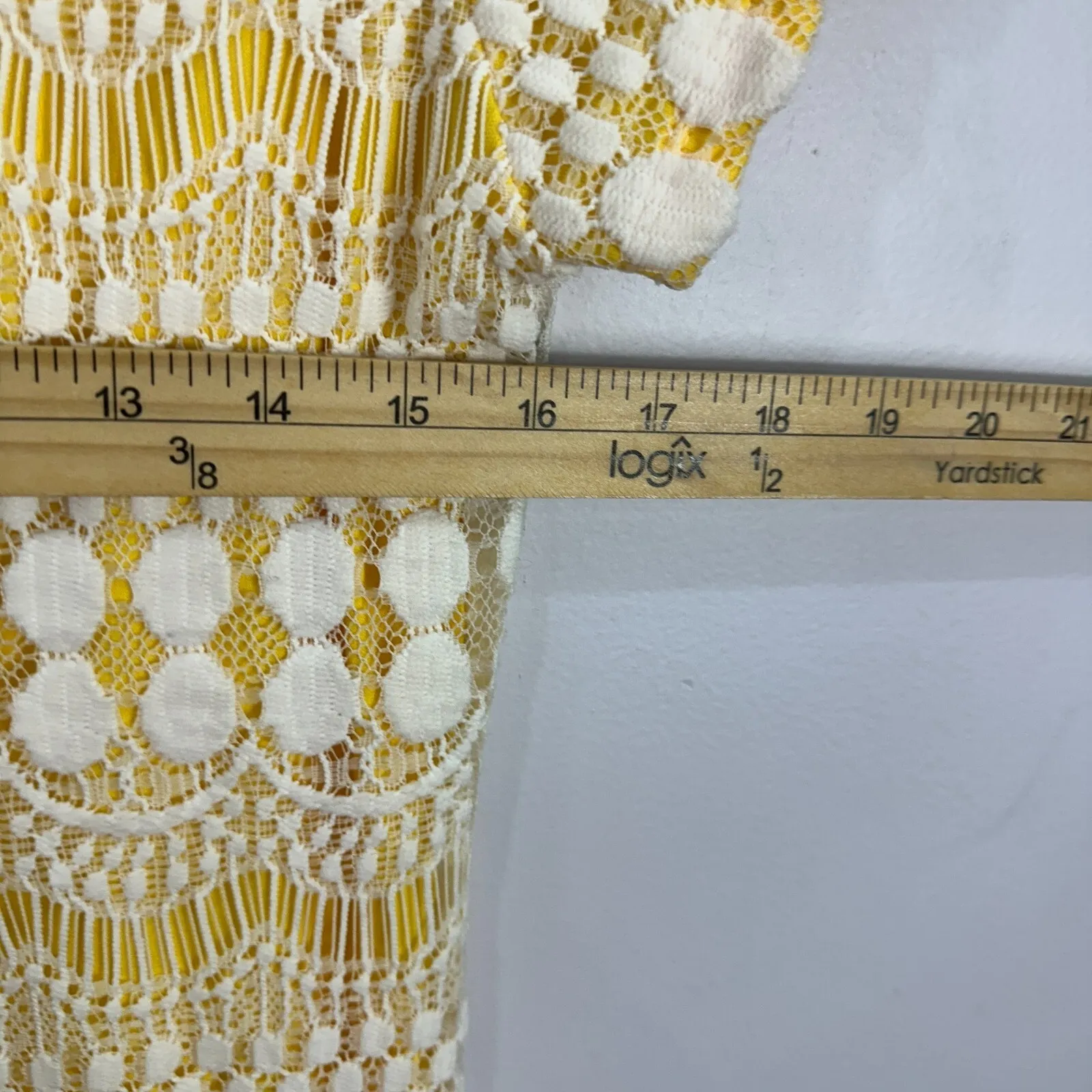 Tiana B Dress S Yellow Lace Overlay Mini Bodycon Retro Cottagecore Feminine Mod‎ - Image 4