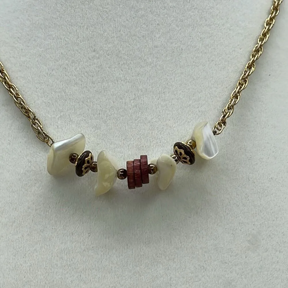 Mother of Pearl metal wood beaded choker. White - Image 5