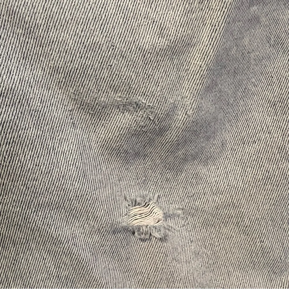 Levi’s Vintage 505 Light Blue Denim Shorts size 32 - Image 3