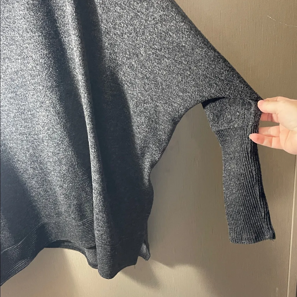 Zenana boutique medium Gray Turtleneck Sweater oversized dolman sleeve ribbed - Image 4