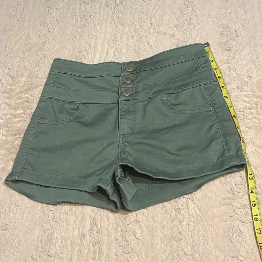 Tinseltown size 5 shorts - Image 2