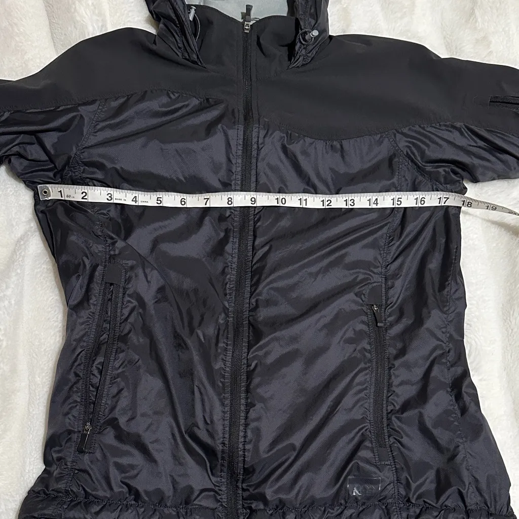 REI Women’s Small Jacket Black - Image 6