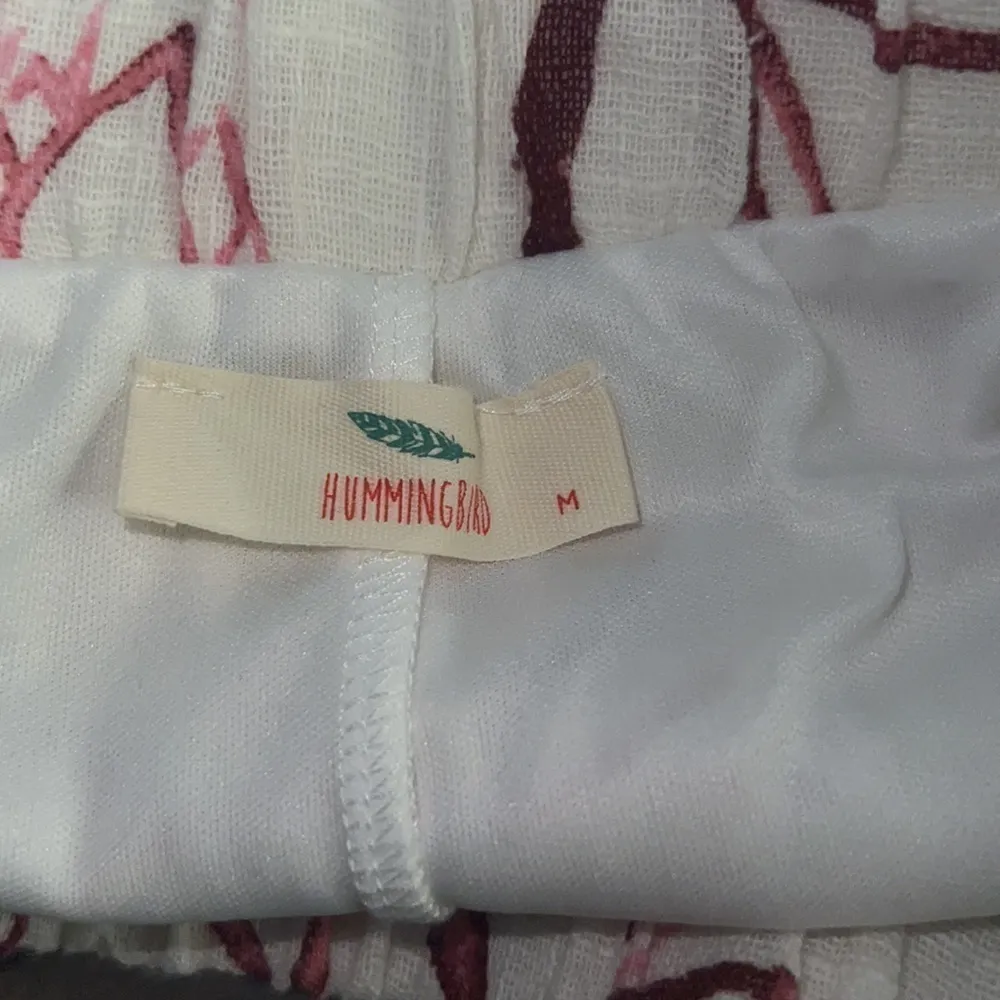 Hummingbird Gauze Floral Flutter Shorts‎ Size M NWT - Image 4