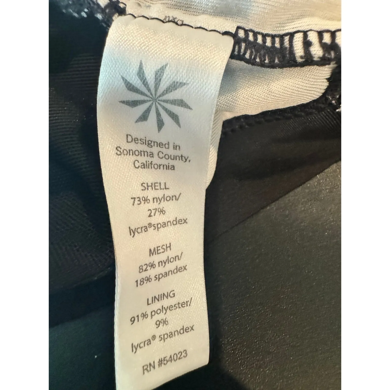 Athleta swim top, athletic wear, size medium, swimming, bra - Image 7