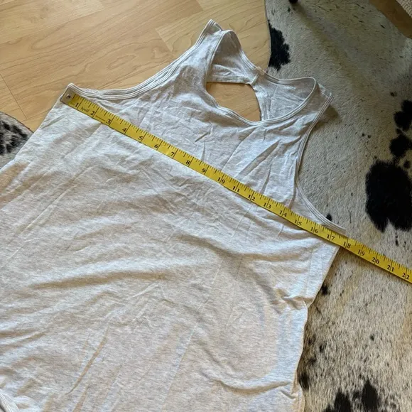 LULULEMON Cruiser Tank In‎ Heathered Grey Size 6 - Image 5