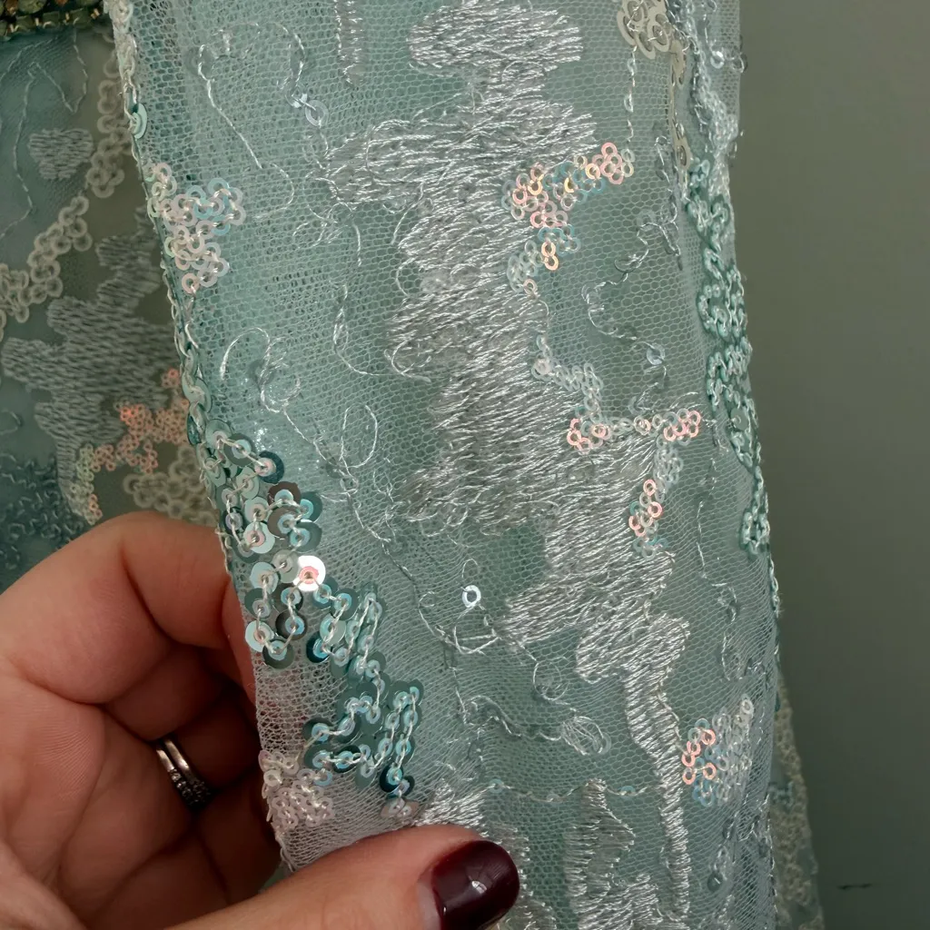 NWT Mac Duggal Long Sleeve Embellished Mesh Gown in Platinum 12460 Sz 8 Wedding - Image 10