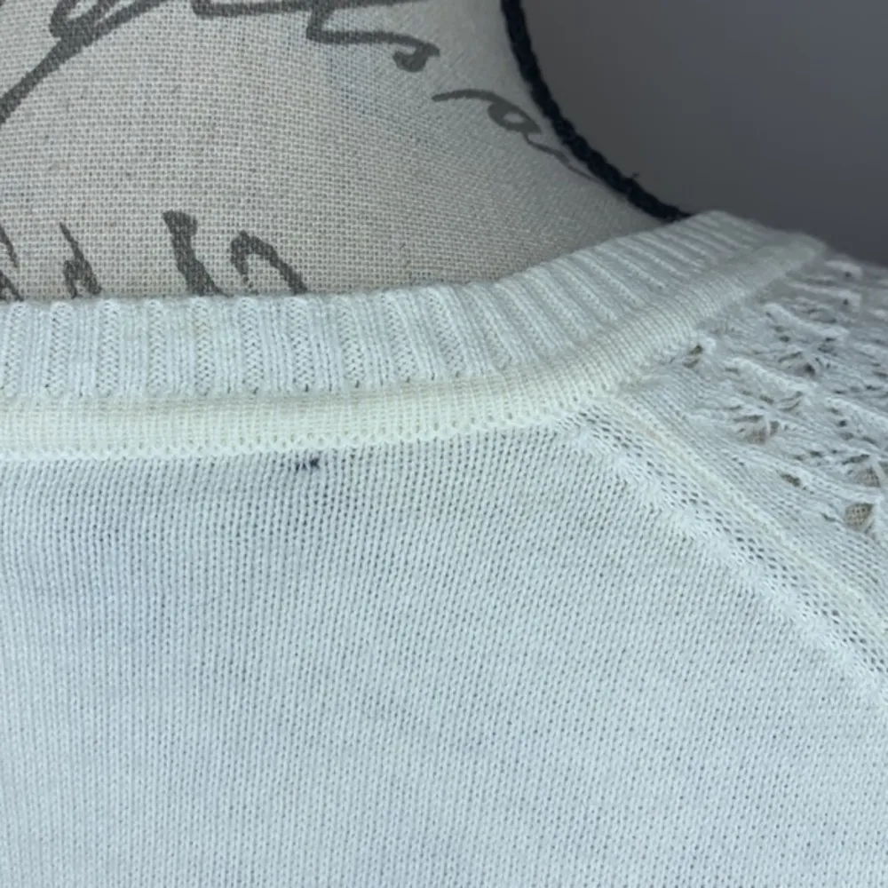 NYDJ short sleeve pointelle sweater white M - Image 4