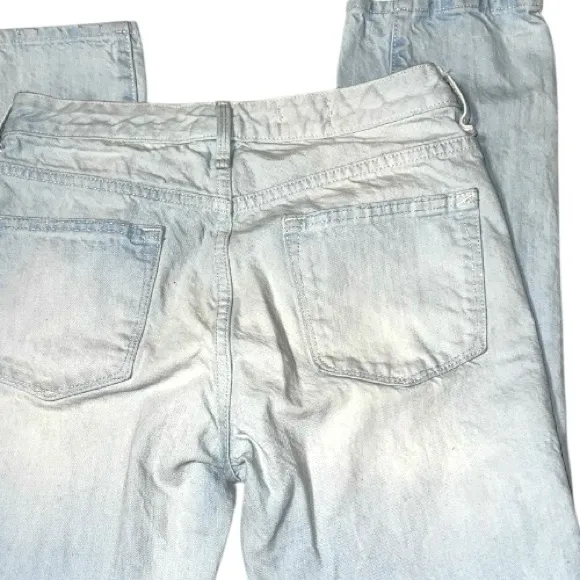 Gap real straight legged fade out jeans. - Image 5