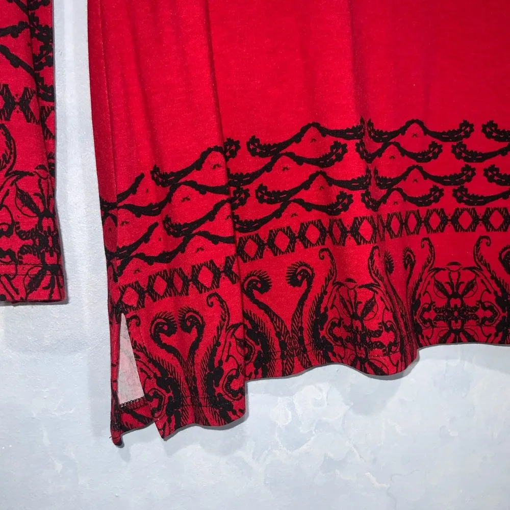 V Christina Y2K Black & Red Studded Graphic V - Image 4