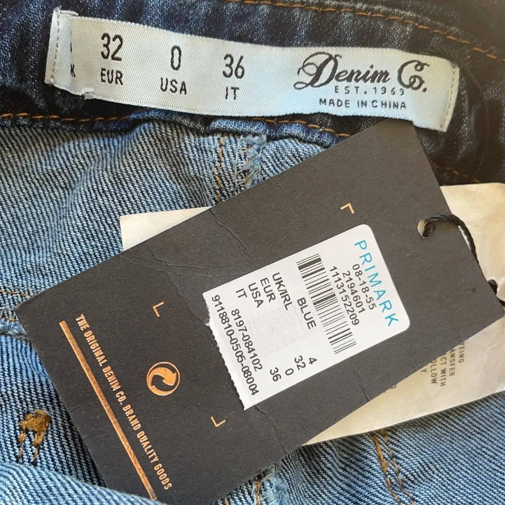 Denim & Co distressed denim overalls - Image 5