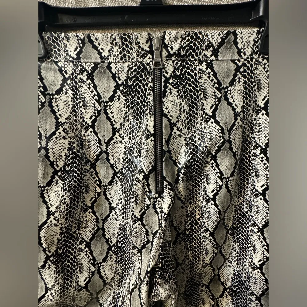 I.AM.GIA Pants White Black Snake Print Faux Leather High Waist Belted Size med - Image 3