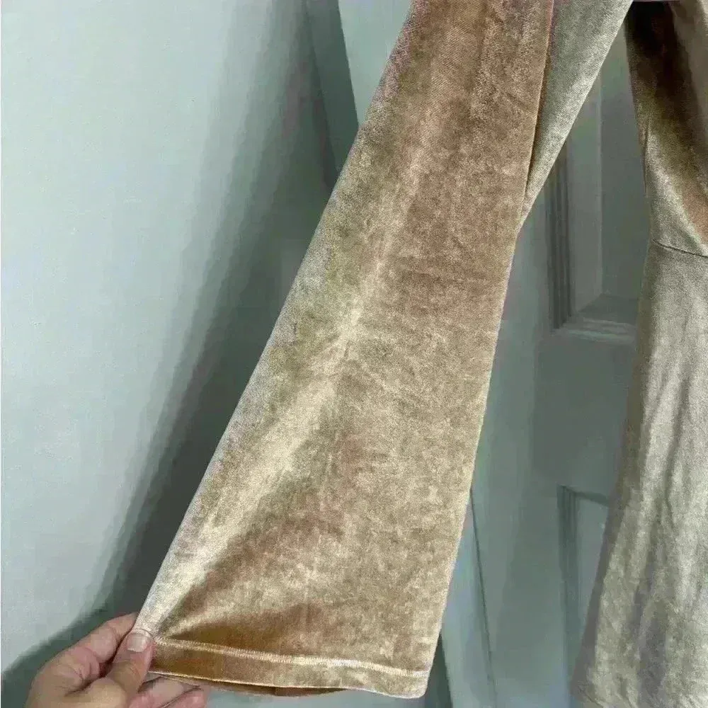 ASOS Light Brown/Champagne Velvet Fit & Flare Bell Sleeve Dress Size 6 - Image 3