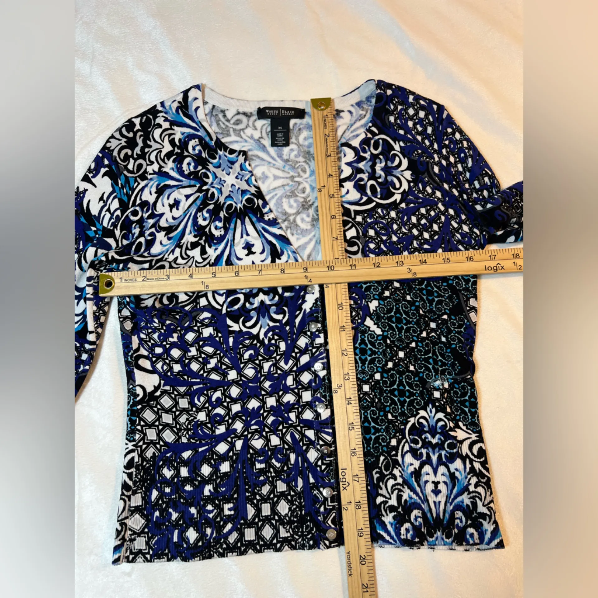 WHITE HOUSE BLACK MARKET blue print Cardigan Sweater 3/4 sleeve v-neck Womens XS - Image 4