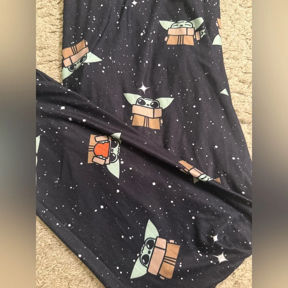 ‘The Child’ Grogu – Star Wars: The Mandalorian Adult Leggings - size 1X - Image 5