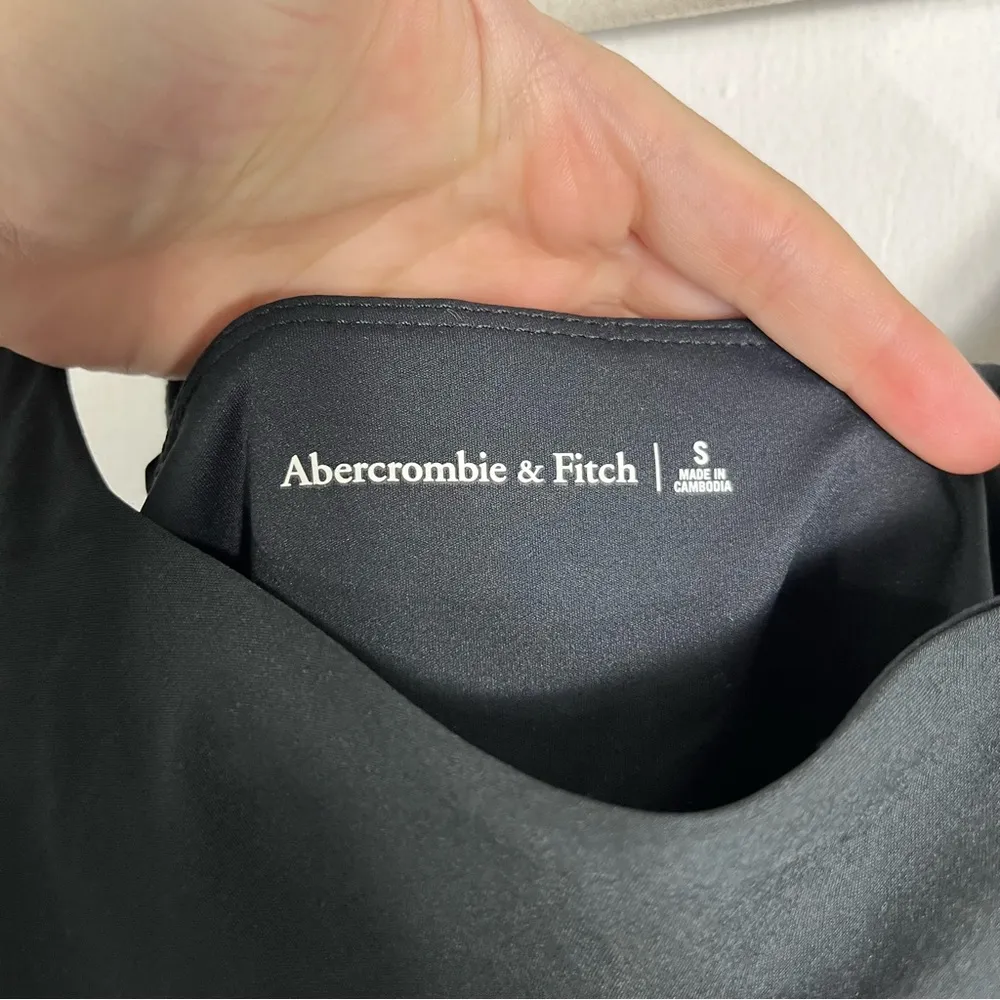 NWT Abercrombie Traveler Mini Dress Black Small - Image 9