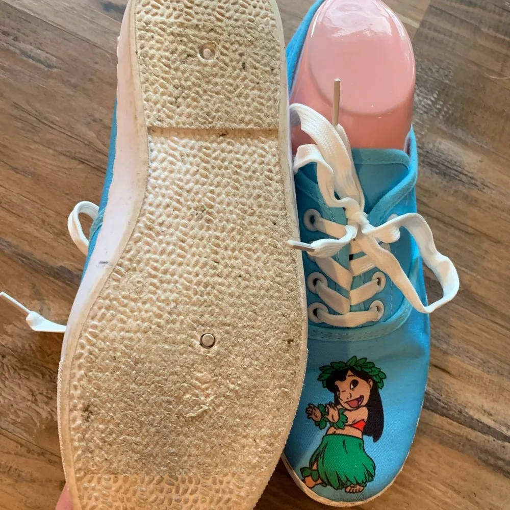 Disney Lilo & Stitch Women's size 8 M Blue Fashion Sneakers comfort shoes - Image 4