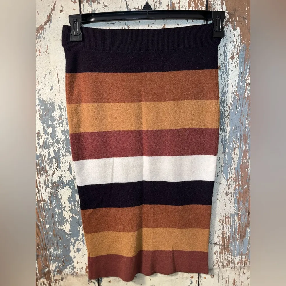 Express x negin mirsalehi striped sweater skirt, midi length, size small - Image 4