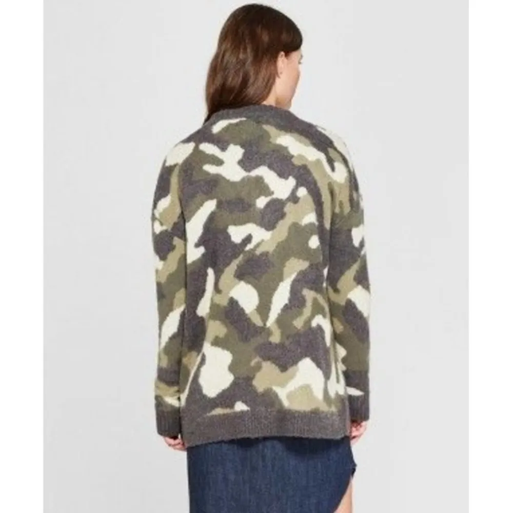 Universal Thread Distressed Camo Cardigan Oversized Olive Camouflage Sweater XS - Image 5