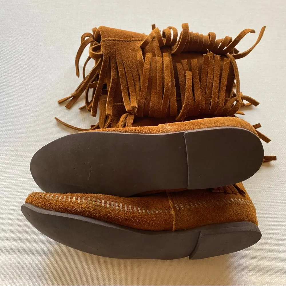 Minnetonka  Fringe Suede Moccasin Boots - Image 10