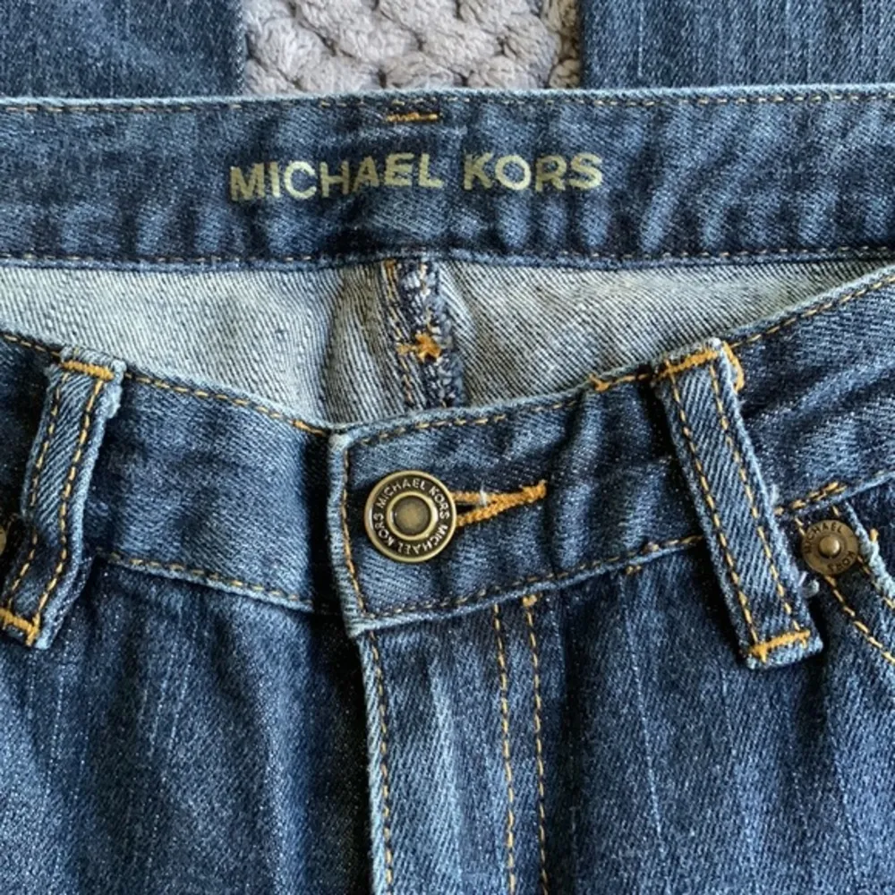 Women’s Michael Kors Boot Cut Denim Blue Jeans Size 4 EUC #7677 - Image 3
