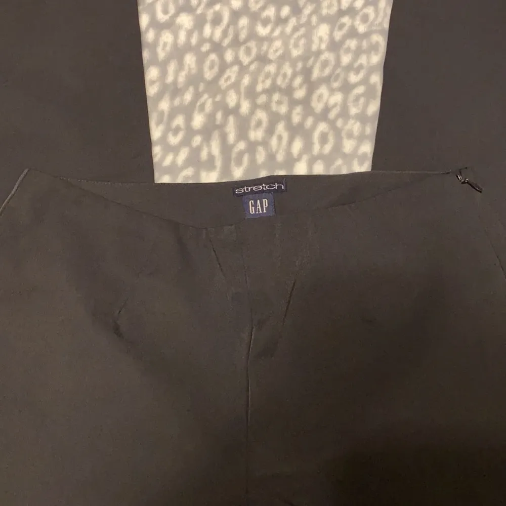 Y2K 2000 Gap side zip boot cut black dress pants, size 4 - Image 3