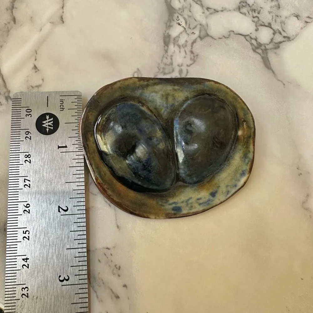 Gacrarski hand painted faces brooch - Image 5