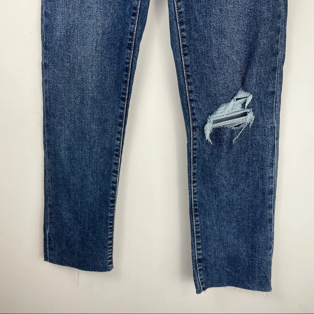 Levi’s Wedgie Straight Button Fly Distressed Jean Raw Hem Dark Wash Sz 26 - Image 7