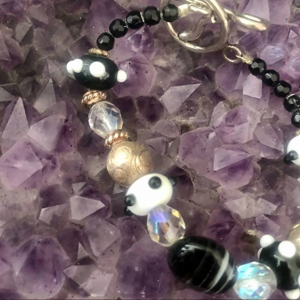 Silver lamp work bead bracelet - Image 5