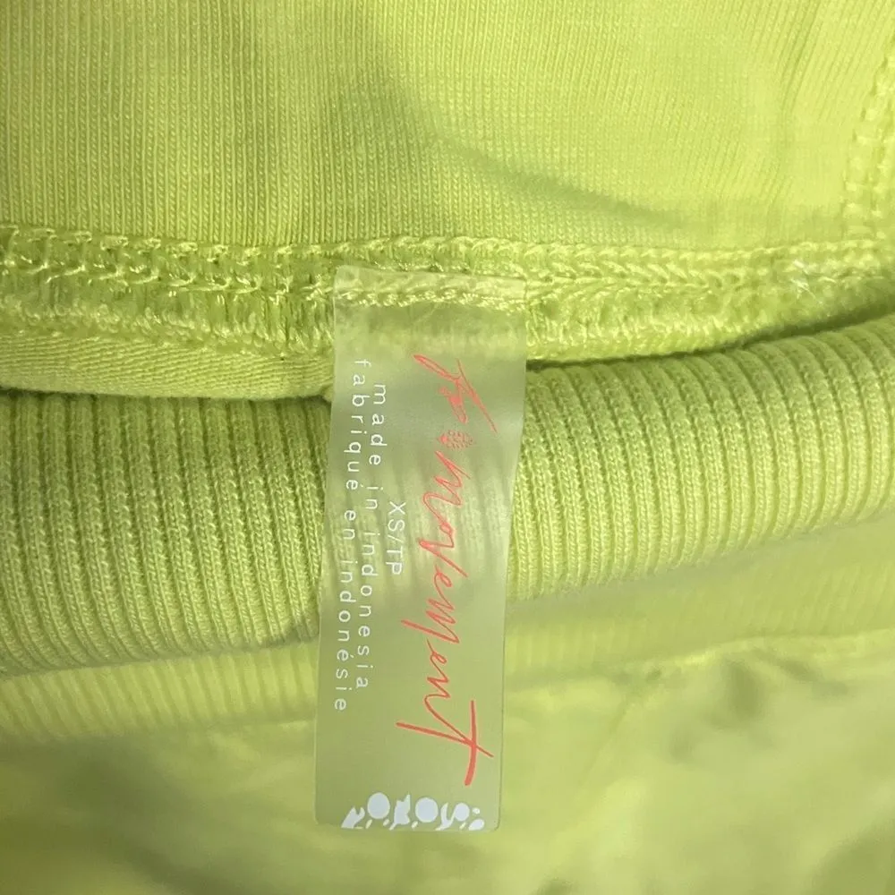❌Free people movement neon high rise hot shot biker Shorts XS Yellow - Image 4