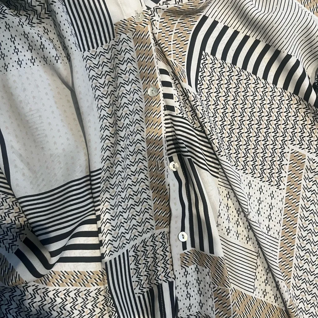 Women’s Brown & Black Blouse Plus Size 3X Geometric Patterned Button - Image 5