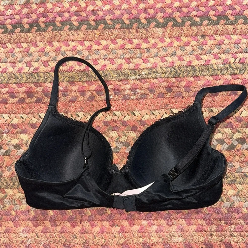 VICTORIAS SECRET BLACK BODY BY VICTORIA BRA - Image 3