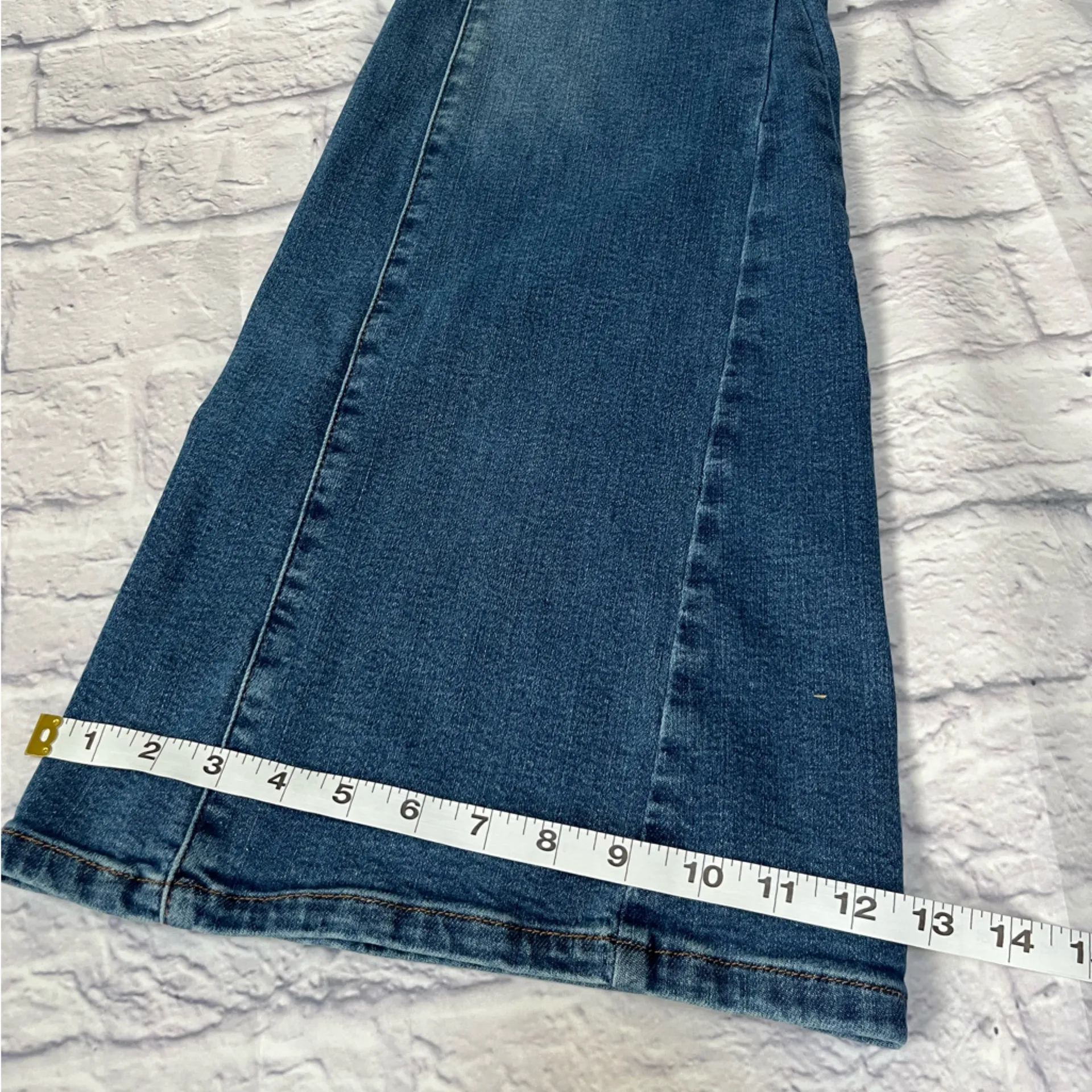 Pilcro Anthropologie Blue Wide flare Leg Jeans bell bottoms 70’s vibe 29 - Image 4