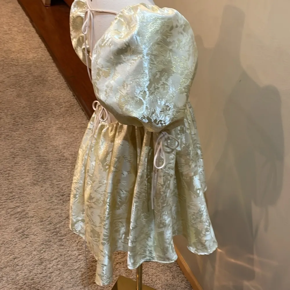 LUCY IN THE SKY GOLD CREAM METALLIC MINI DRESS SIZE XL - Image 6