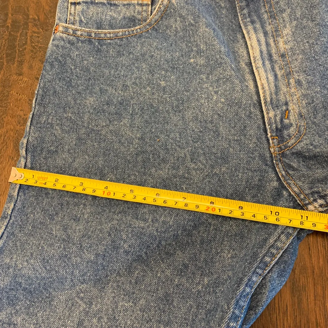 Vintage Levi Mom Jeans - Image 5
