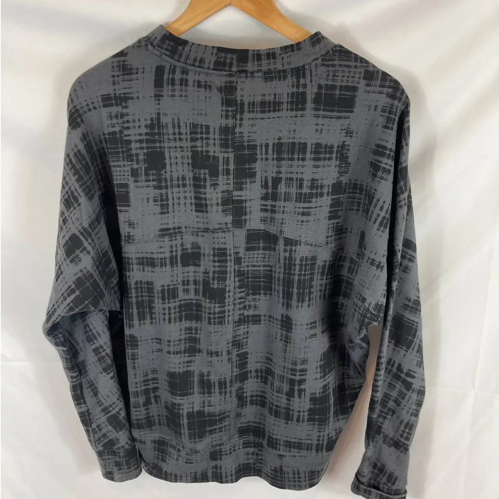 Zella Carey Hi Lo Sweatshirt in Grey Black Plaid Size small - Image 7