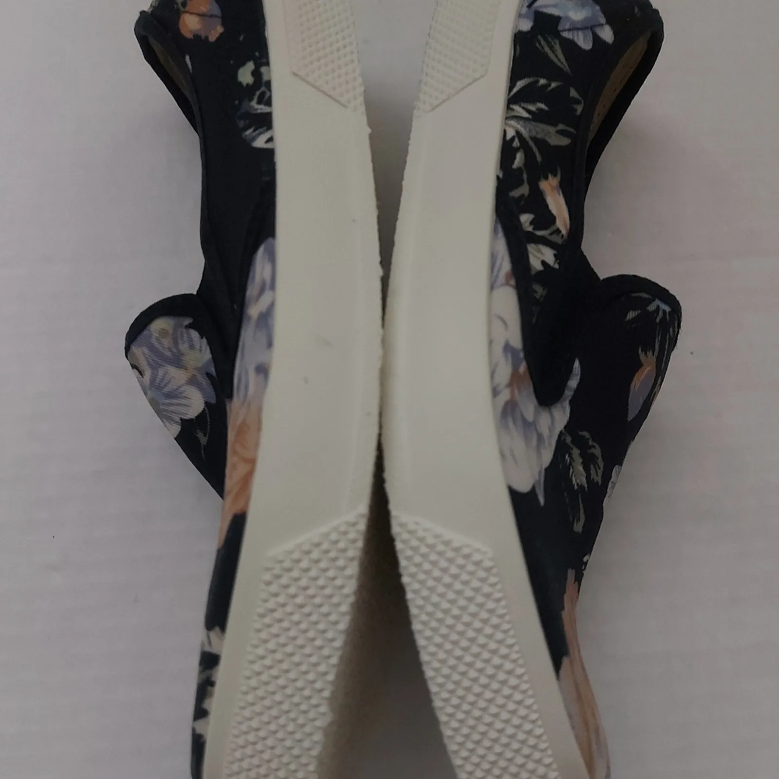 ASOS Blue/Pink Floral Slip On Shoes 6 Skater Boho Coconut Girl Prints Twee Girly - Image 4