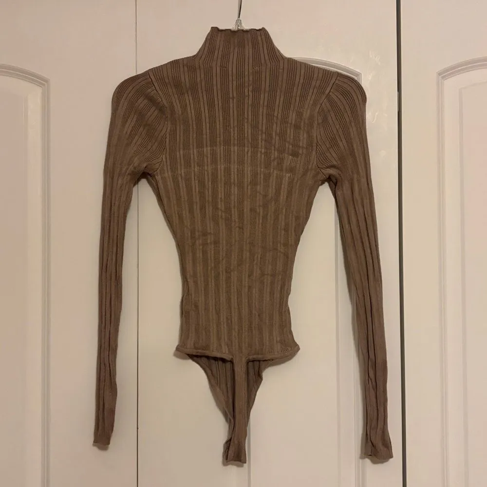 Abercrombie Turtleneck Sweater Bodysuit, light brown, size S Brown - Image 3