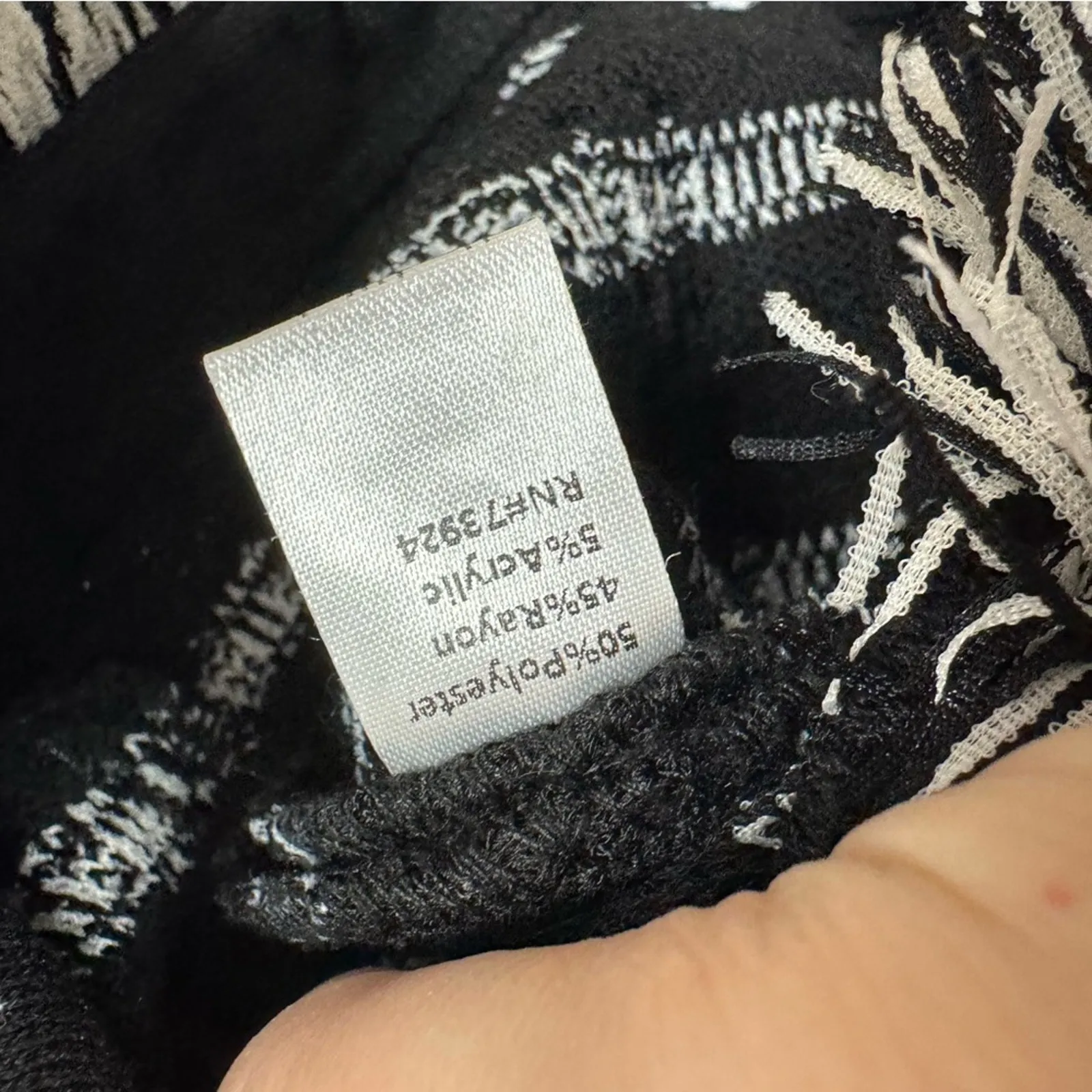 Ming Wang Black White Chunky Knit Sweater Womens M Fringe Preppy Pullover Mock - Image 6