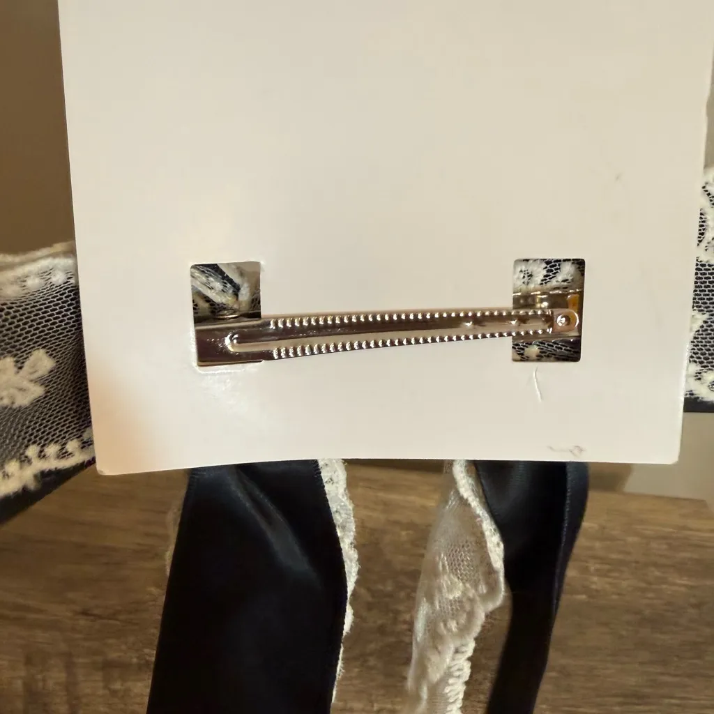 Hair bow with Alligator clip Black Ivory Lace Romantic Feminine - Image 4