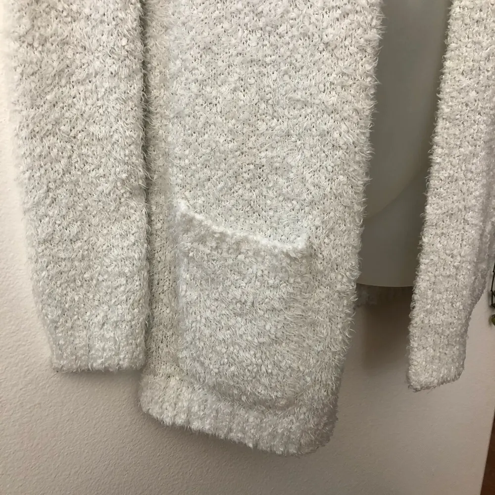 XS White Cardigan Sweater Pockets Very Soft - Image 4