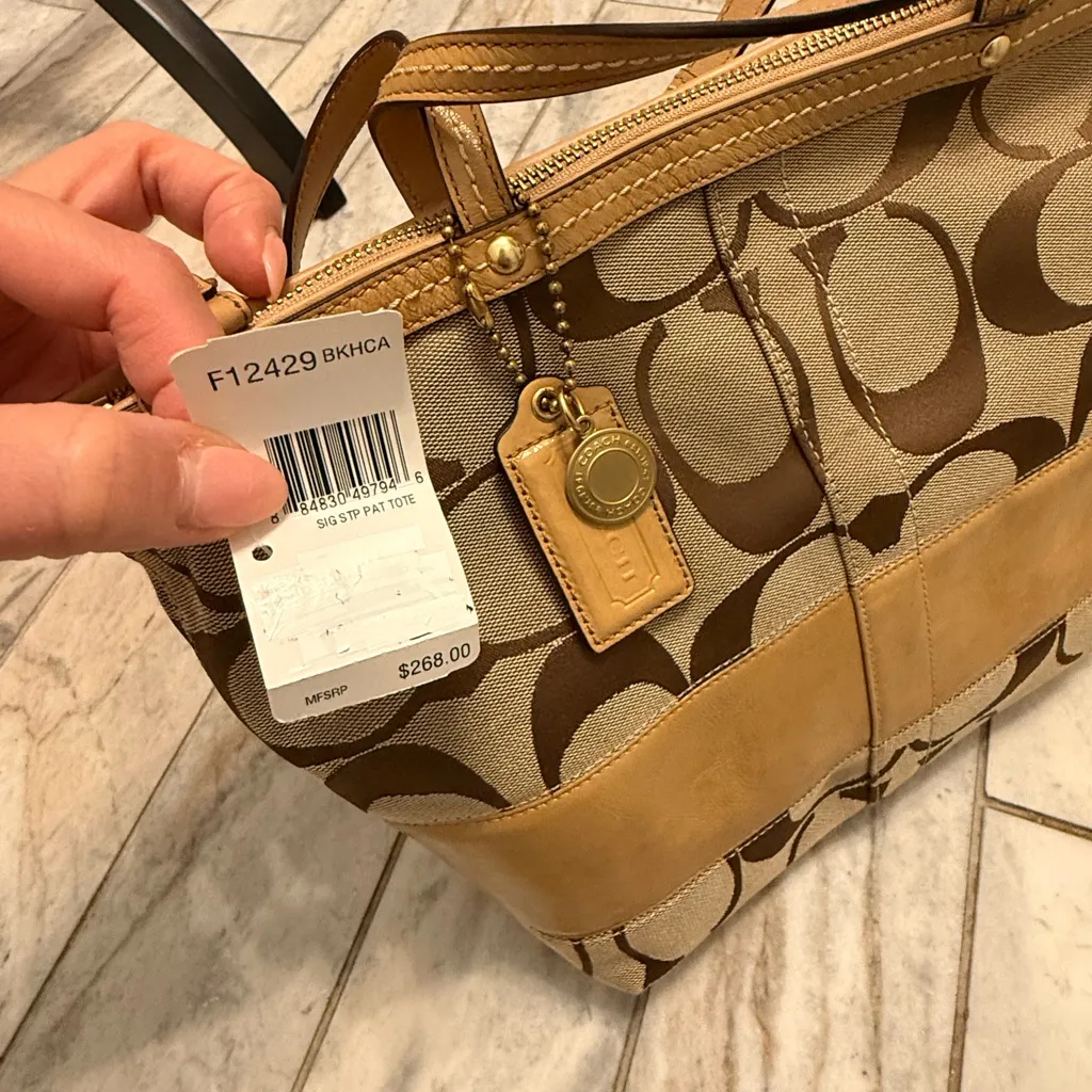 NEW Coach Beige and Brown Signature Shoulder Tote w/2 tags MSRP $268 - Image 2