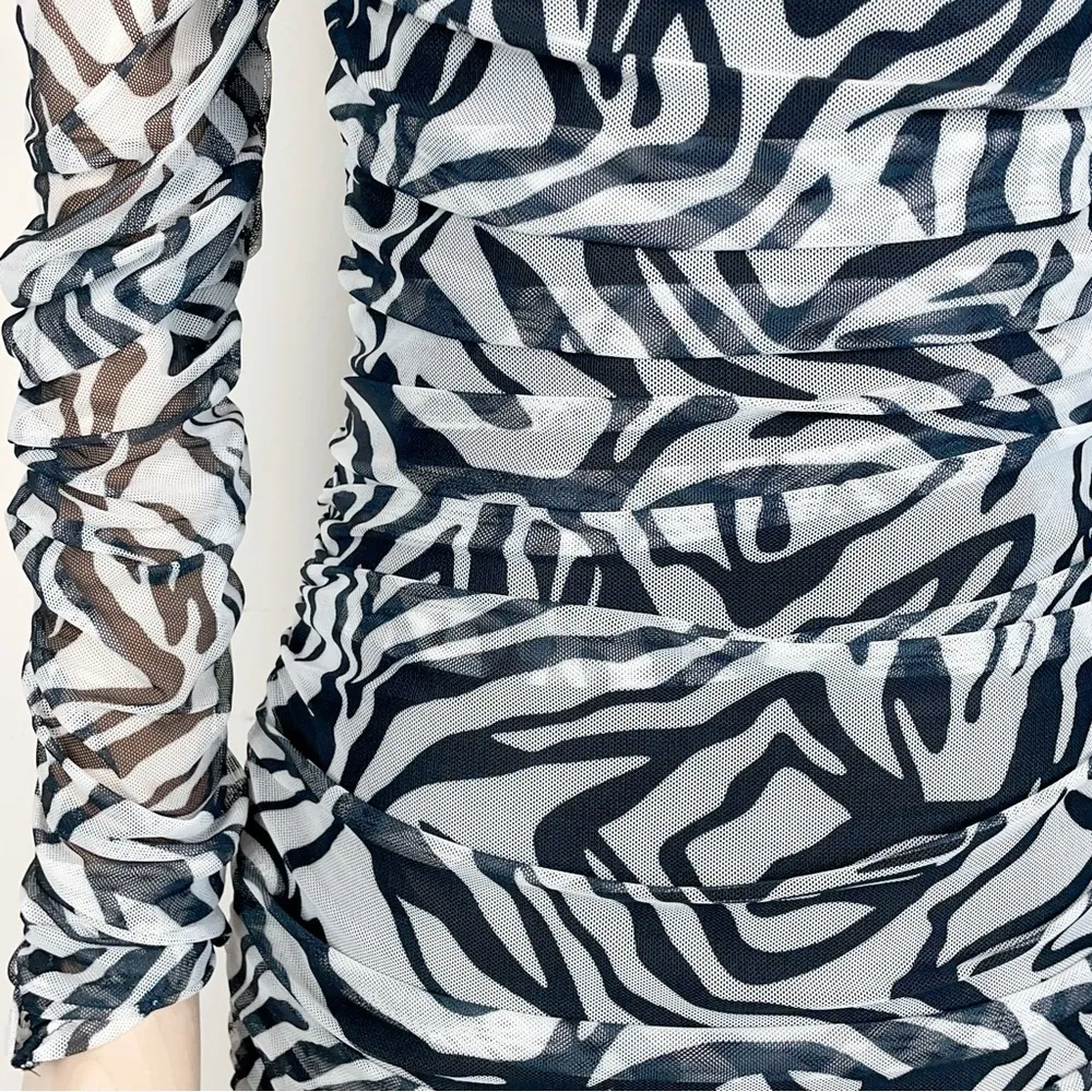 Elliatt Bernice Mesh Mini Dress Black White - Image 4