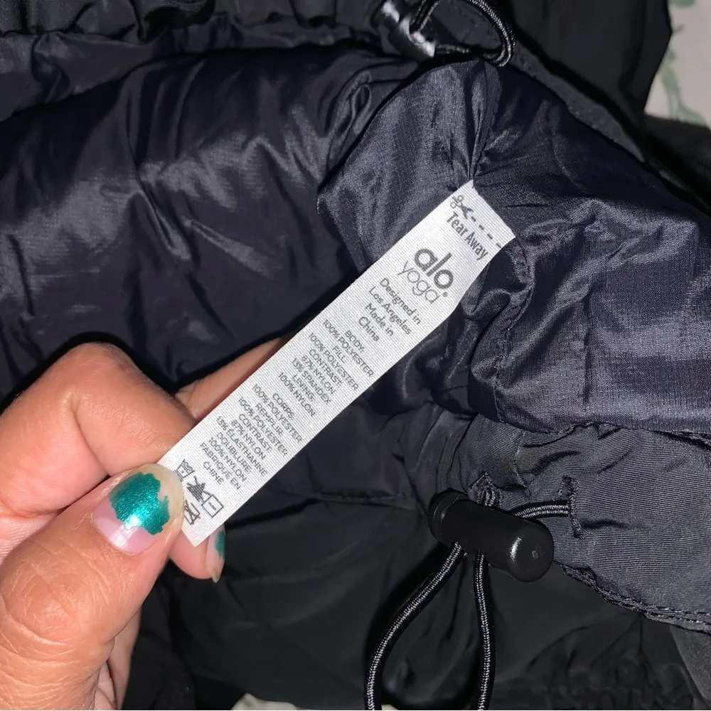 Alo yoga cool breaker jacket - Image 6