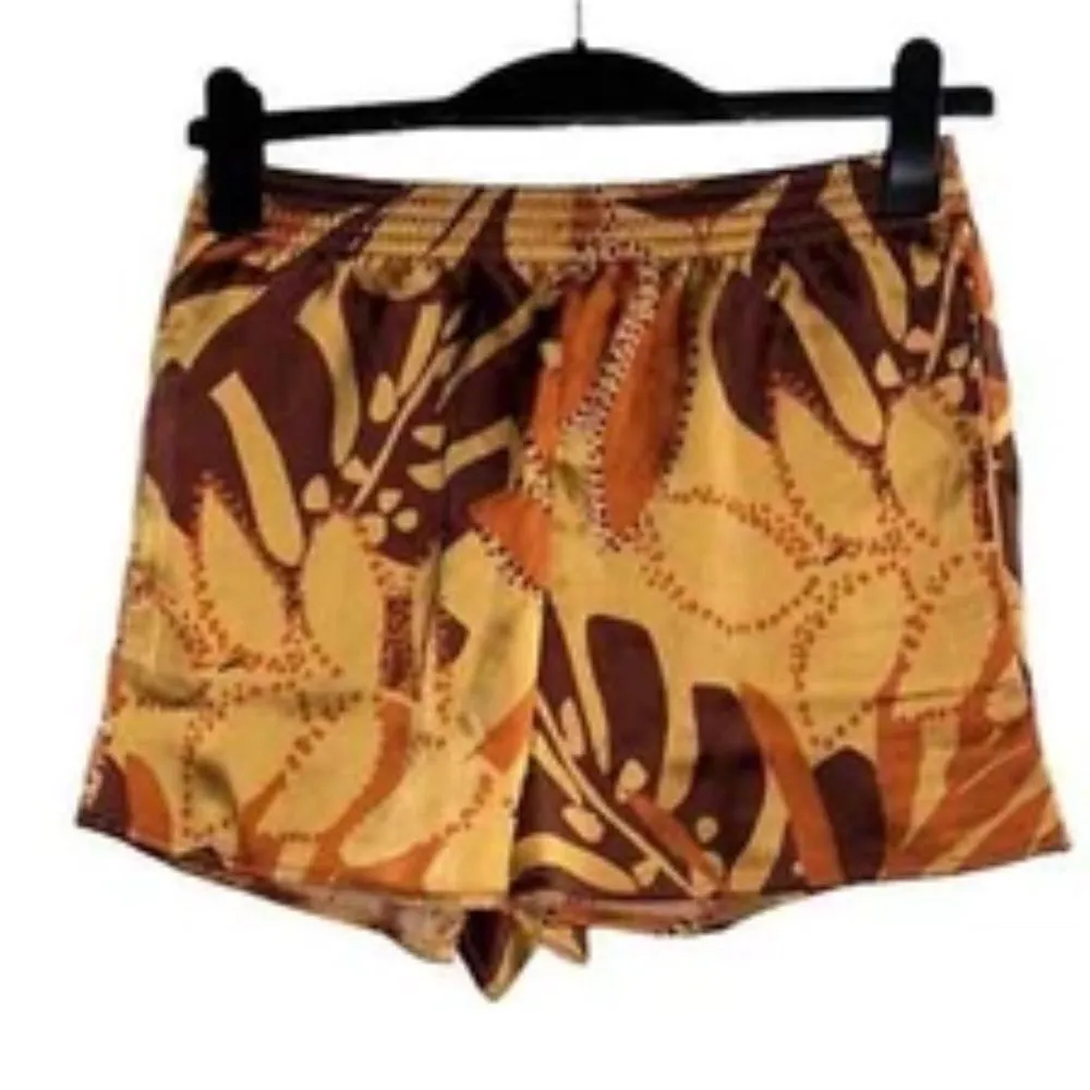 House of Harlow 1960 Floral Print
Shorts Set( Size Small) Orange - Image 5