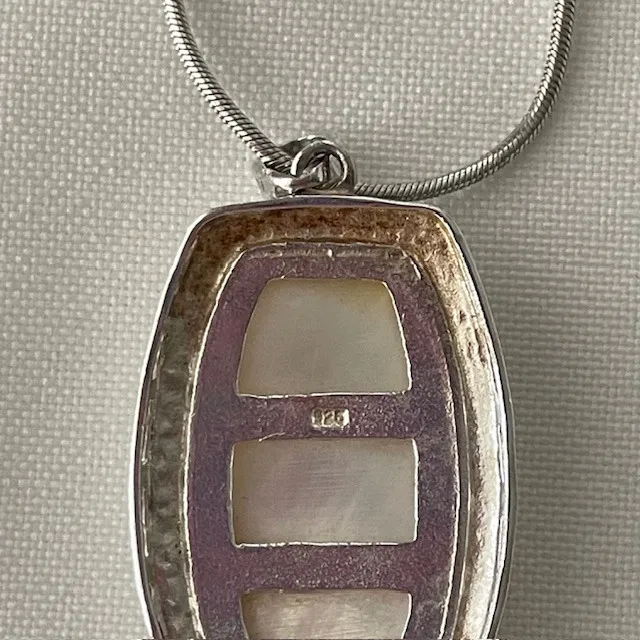 Vintage Sterling Silver Mother of Pearl Pendant Necklace - Image 6