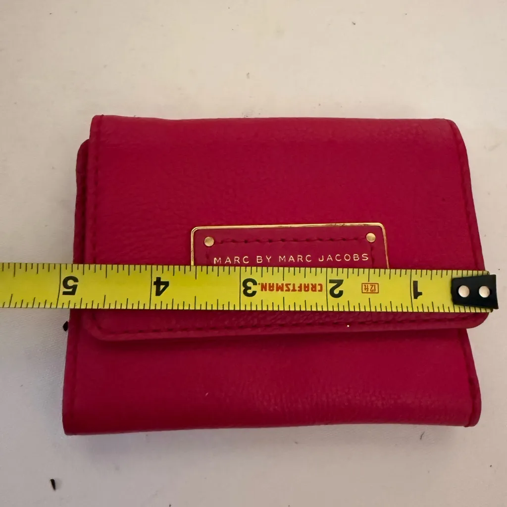 Marc by Marc Jacobs Classic Q New Billfold Wallet Fuchsia pink - Image 2